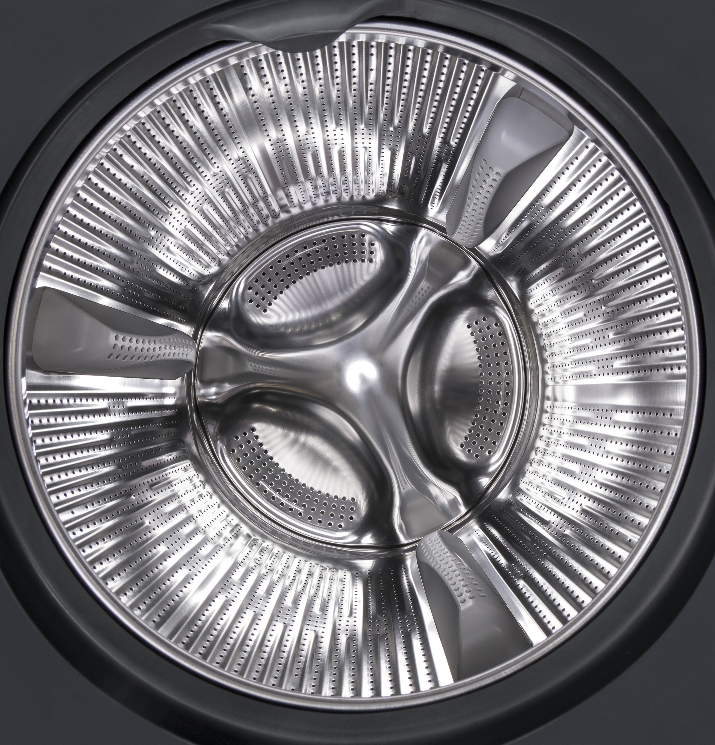 Haier ENERGY STAR® 2.4 Cu. Ft. Smart Frontload Washer QFW150SSNWW