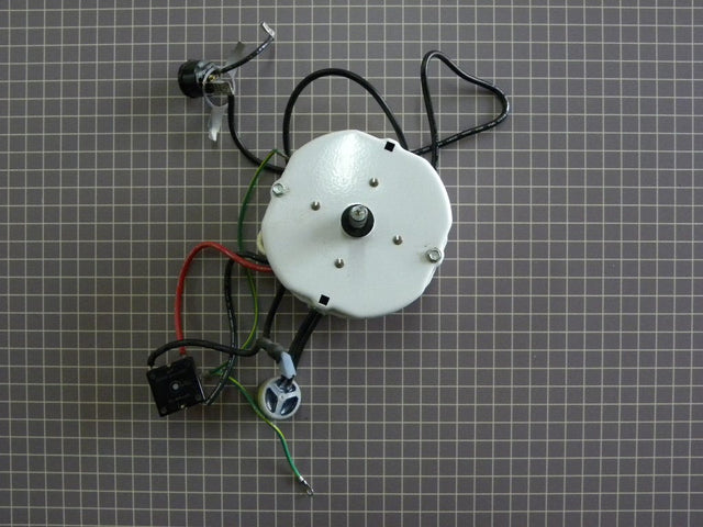 Motor (Defrost Thermostat, Overload and Rotary Switch Included) 327650403