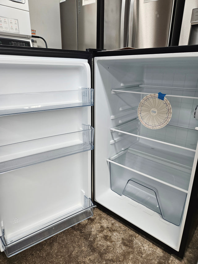 Reconditioned Vissani 4.3 Cu. Ft. Mini Refrigerator HVAR43GSE