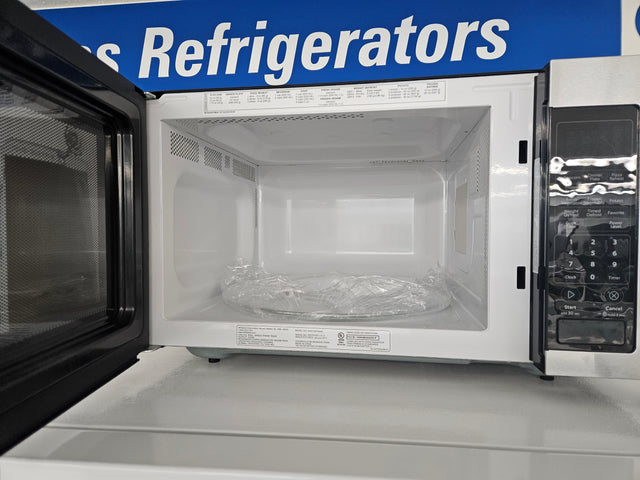 Reconditioned Whirlpool Countertop Microwave WMC30516AS0