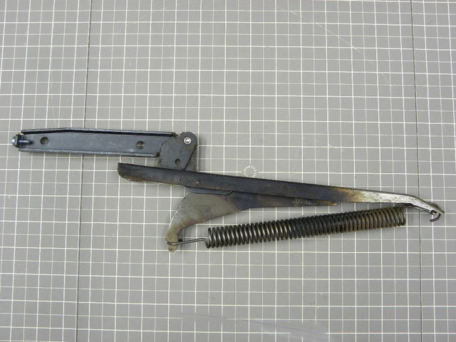 Left Hinge 316566211