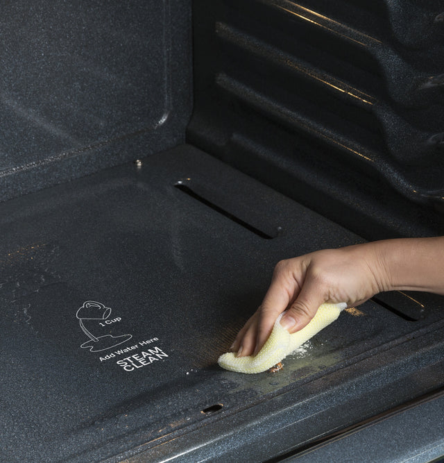 GE 30" Free-Standing Gas Range JGBS66EEKES