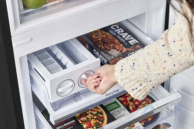 Classic Retro 23.6 in 11.7 cu. ft. Frost Free Retro Bottom Freezer Refrigerator in Matte Black, ENERGY STAR UGP-340L MB AC