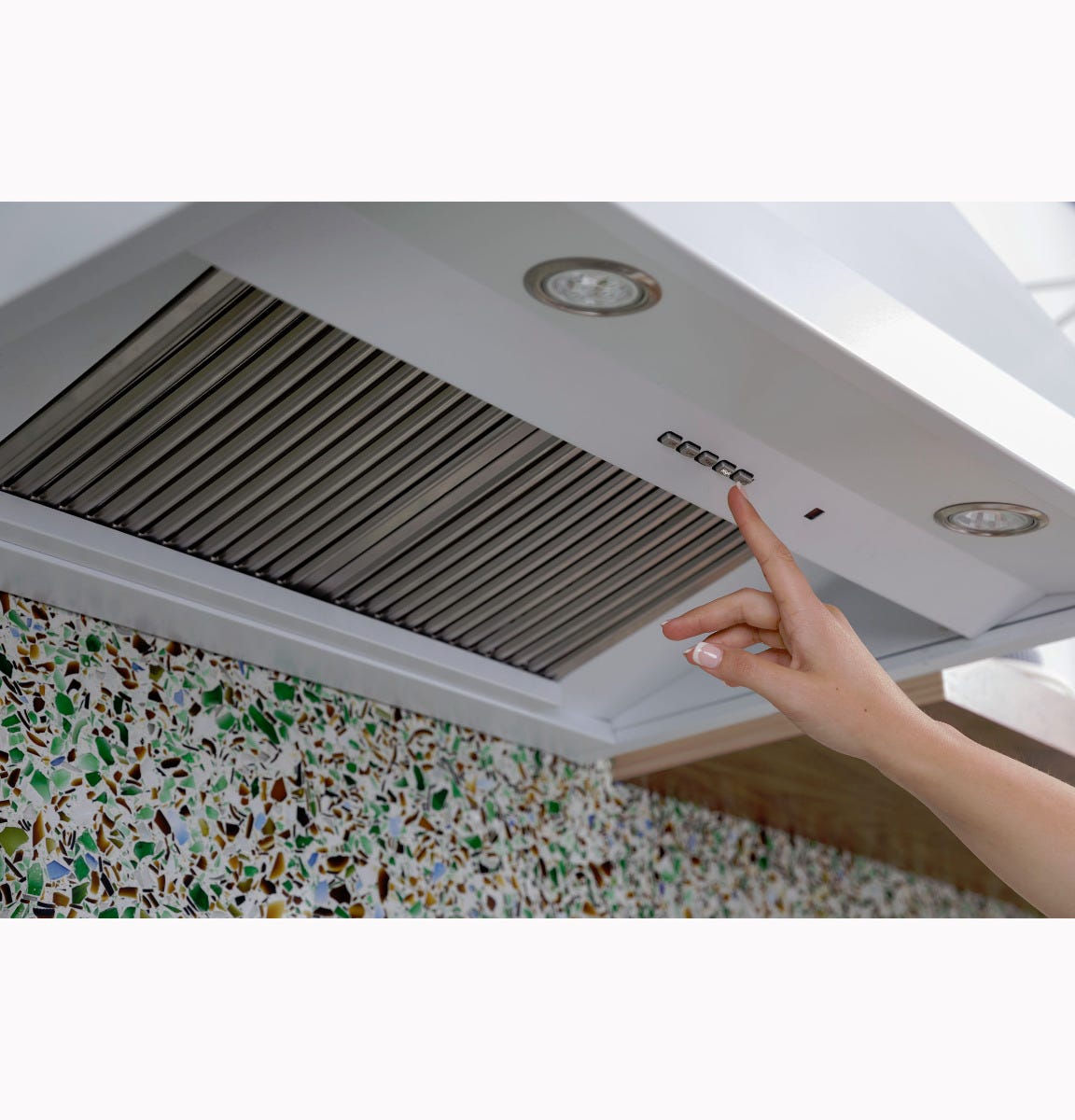 GE Profile 30" Commercial Style Hood UVW93042PSS