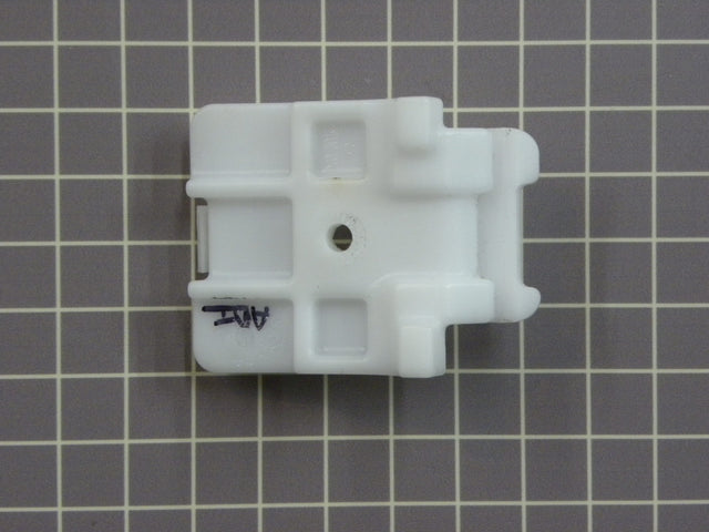 Plastic Hinge 22004095