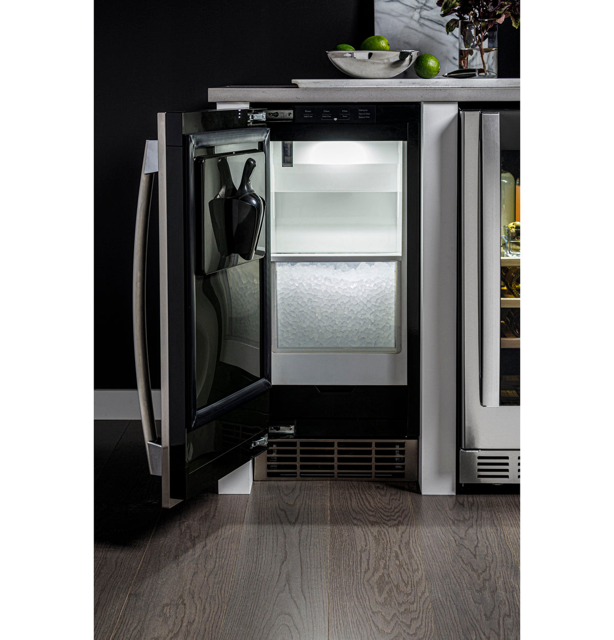 GE Profile Ice Maker 15-Inch Panel-Ready - Nugget Ice UNC15NPWII