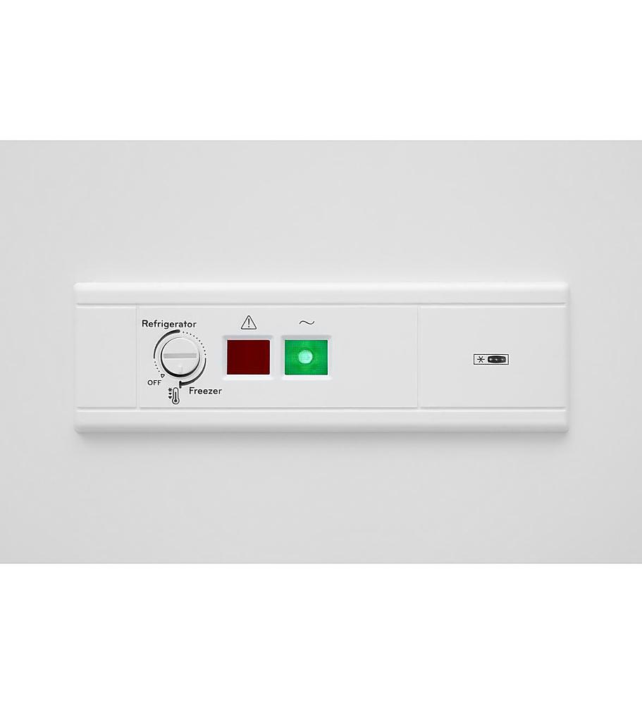 Amana 16 cu. ft. Chest Freezer AZC5216LW