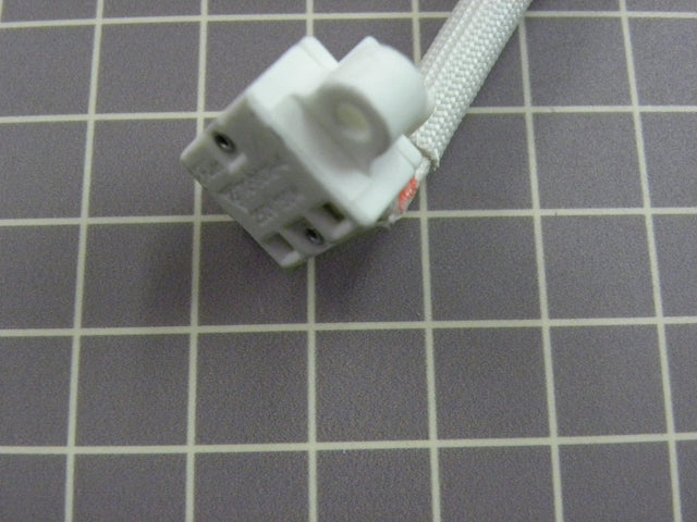 Halogen Light Socket WB06X10554