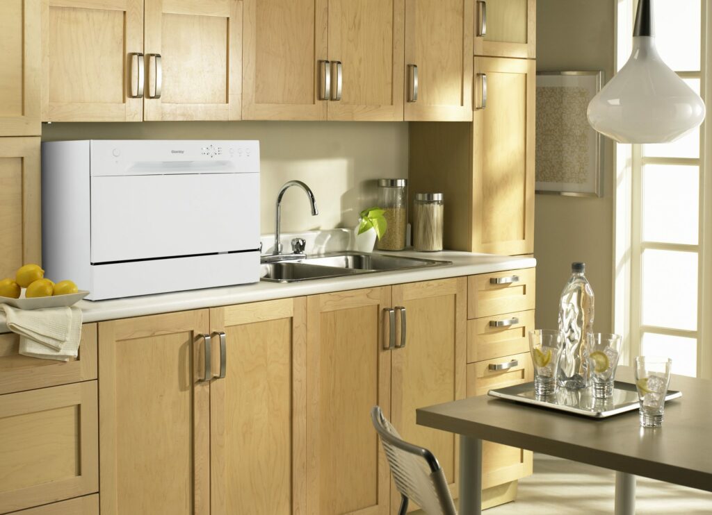Danby 6 Place Setting Countertop Dishwasher DDW621WDB