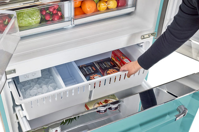 Classic Retro 36-inch 21.4 cu. ft. Frost Free French Door Counter Depth Refrigerator with Built-In Ice Maker in Ocean Mist Turquoise, ENERGY STAR® UGP-595L T AC