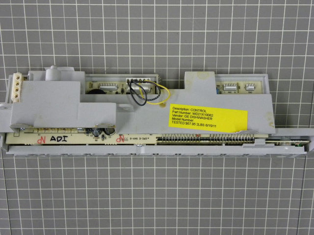 GE Dishwasher Control WD21X10062