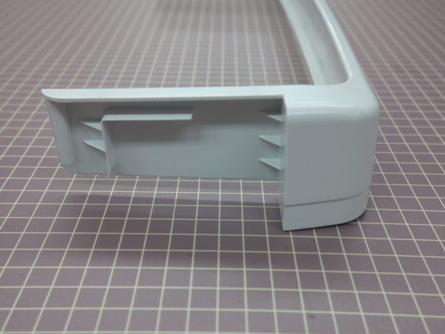 Fixed Shelf (22 1/2" x 6 7/8 x 2 3/4") WR17X11889 (Used)