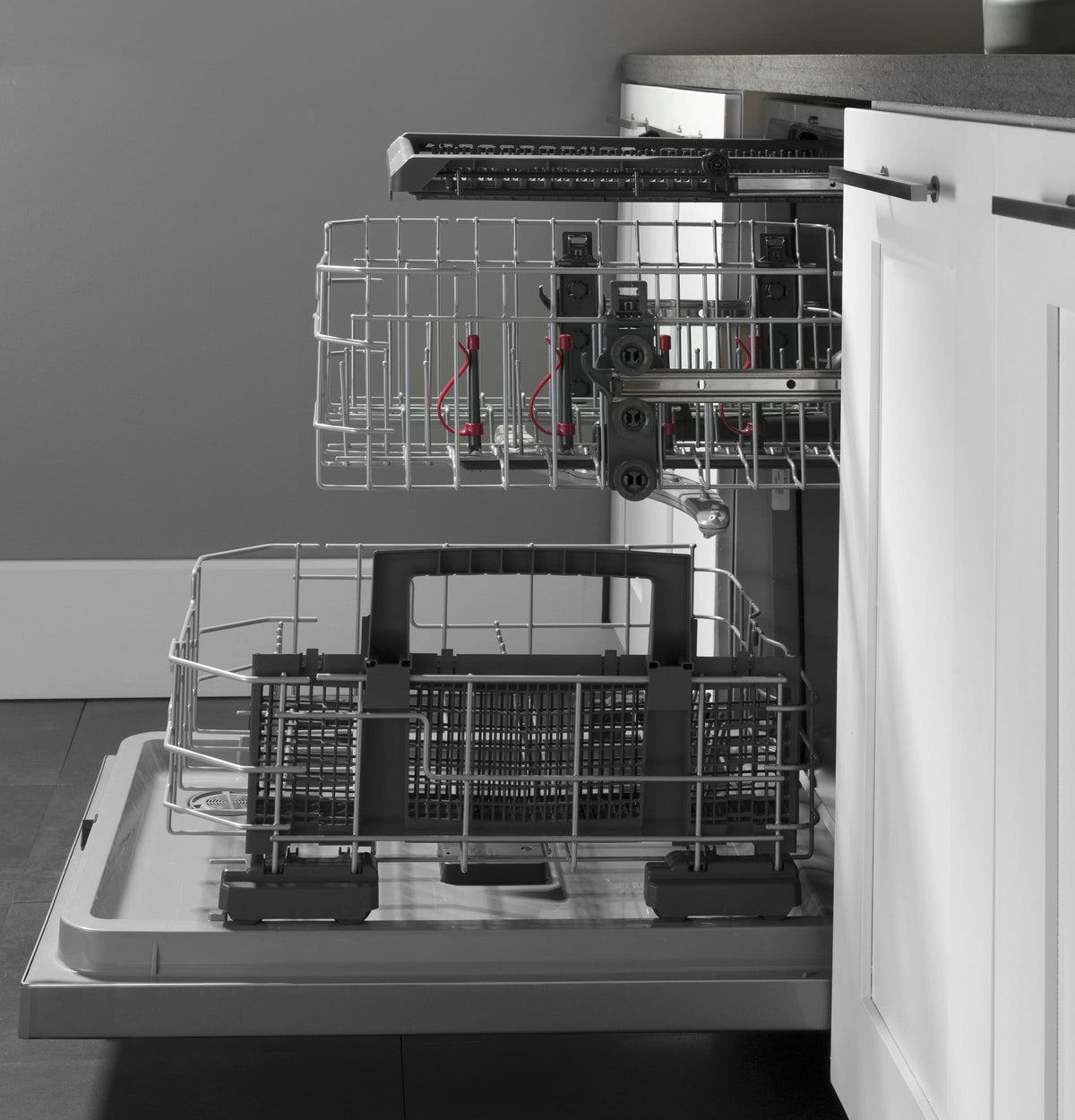 GE GE® ENERGY STAR® Top Control with Plastic Interior Dishwasher with Sanitize Cycle & Dry Boost GDT630PGRBB
