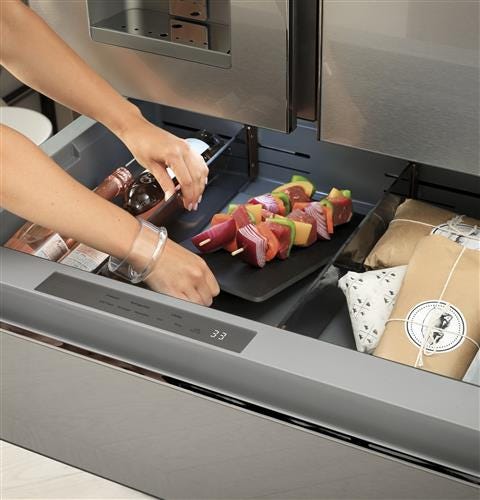 Café ENERGY STAR 27.8 Cu. Ft. Smart 4-Door French-Door Refrigerator CVE28DP4NW2