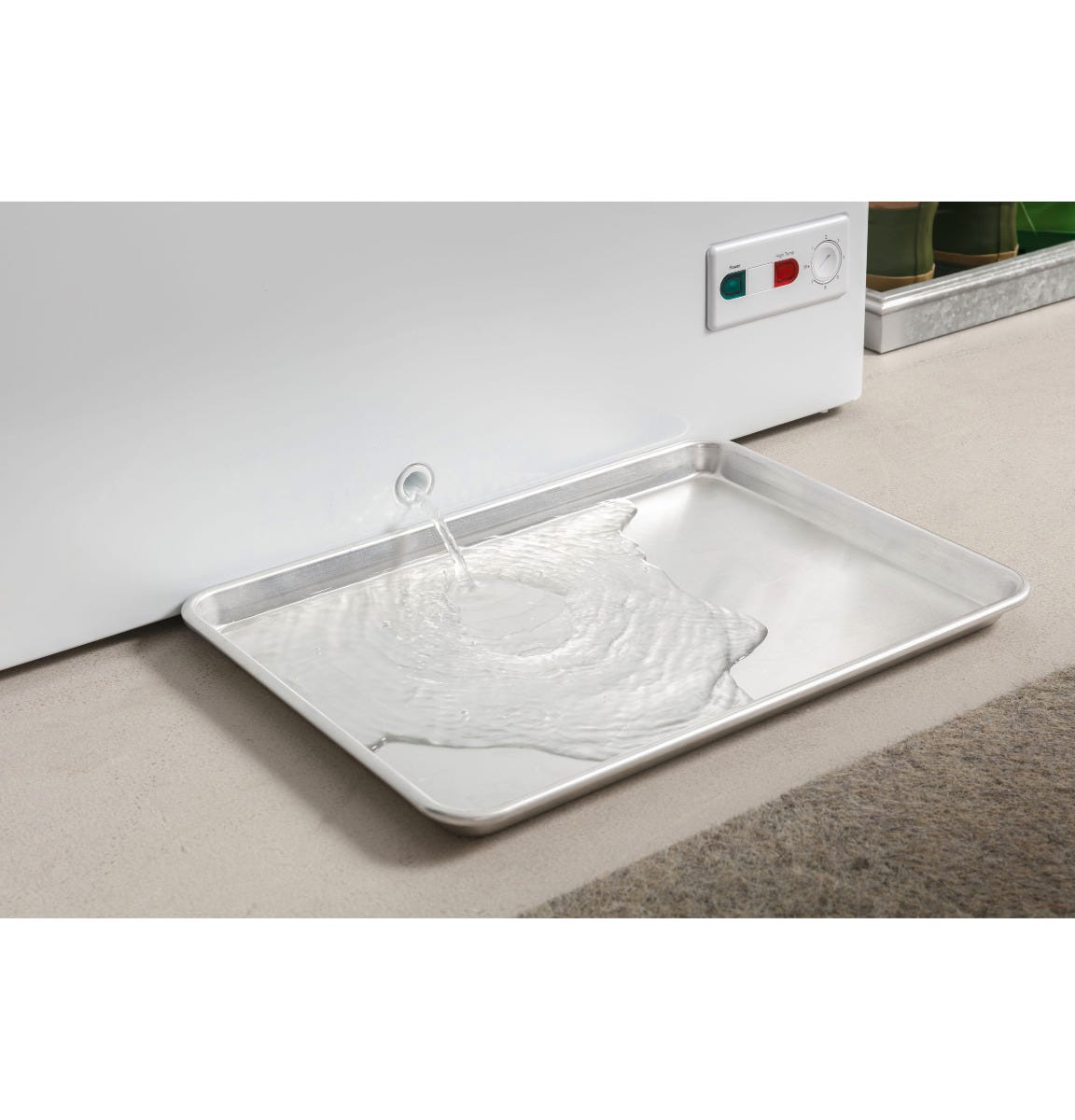 GE 10.7 Cu. Ft. Manual Defrost Chest Freezer FCM11SRWW
