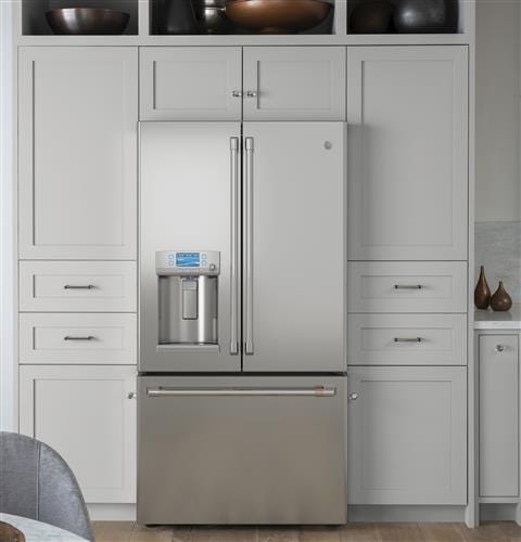 Café ENERGY STAR 27.8 Cu. Ft. French-Door Refrigerator with Hot Water Dispenser CFE28TP2MS1