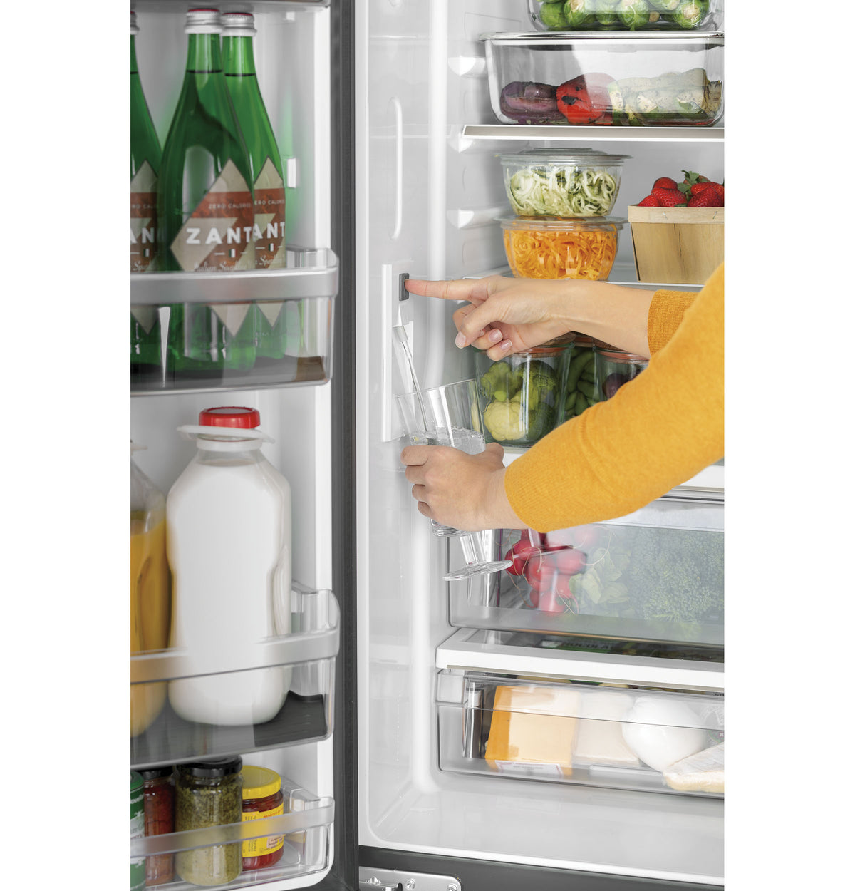 Café ENERGY STAR 18.6 Cu. Ft. Counter-Depth French-Door Refrigerator CWE19SP3ND1