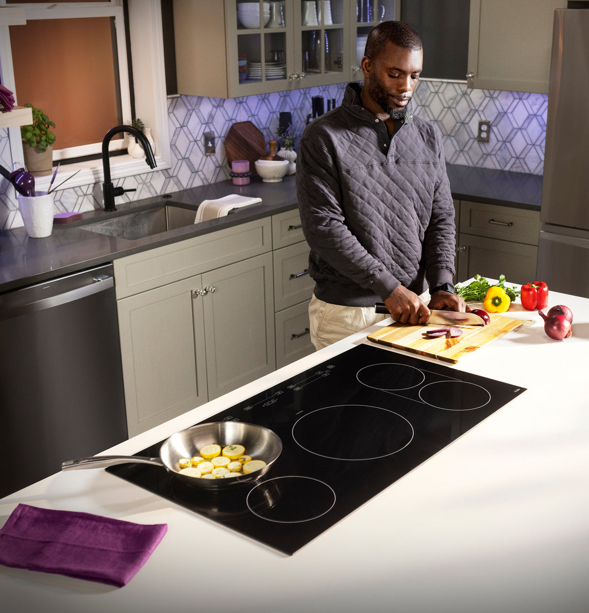 GE Profile™ ENERGY STAR® 36" Built-In Touch Control Induction Cooktop PHP6036DWBB