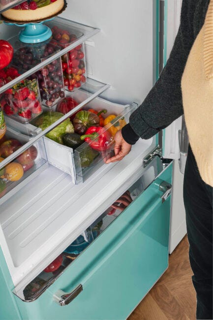 Classic Retro 30 in 17.7 cu. ft. Frost Free Retro Bottom Freezer Refrigerator in Ocean Mist Turquoise, ENERGY STAR UGP-510L T AC