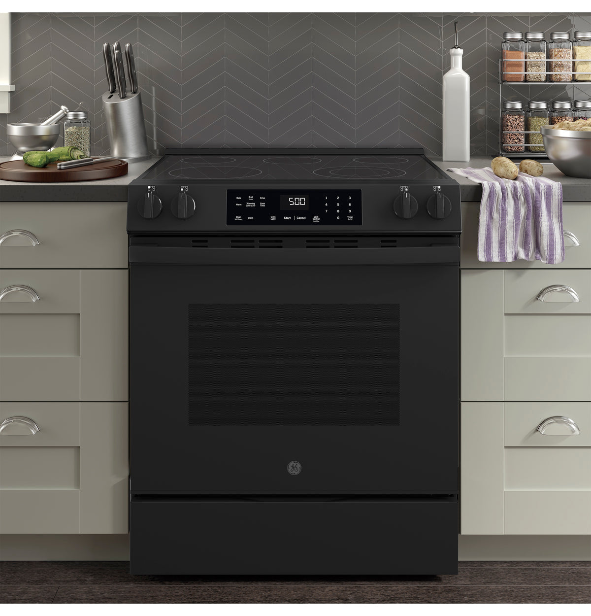 GE® 30" Slide-In Electric Range GRS500PVBB
