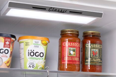 Classic Retro 30 in 17.7 cu. ft. Frost Free Retro Bottom Freezer Refrigerator in Midnight Black, ENERGY STAR UGP-510L B AC