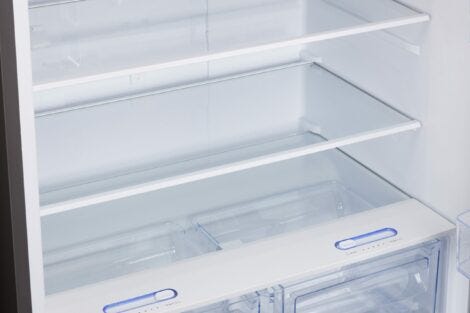 Unique 19 cu/ft Black standard model propane Refrigerator UGP-19C SM B