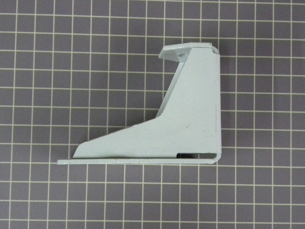 Bottom Hinge 10825301
