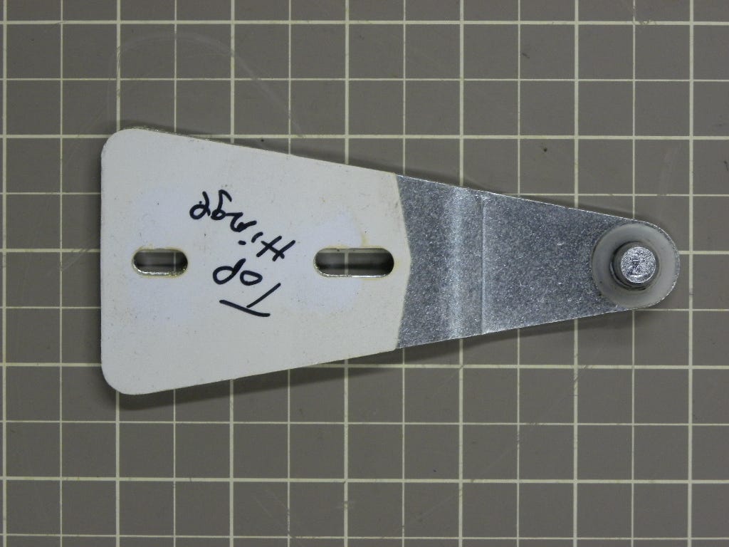 Hinge 1100513