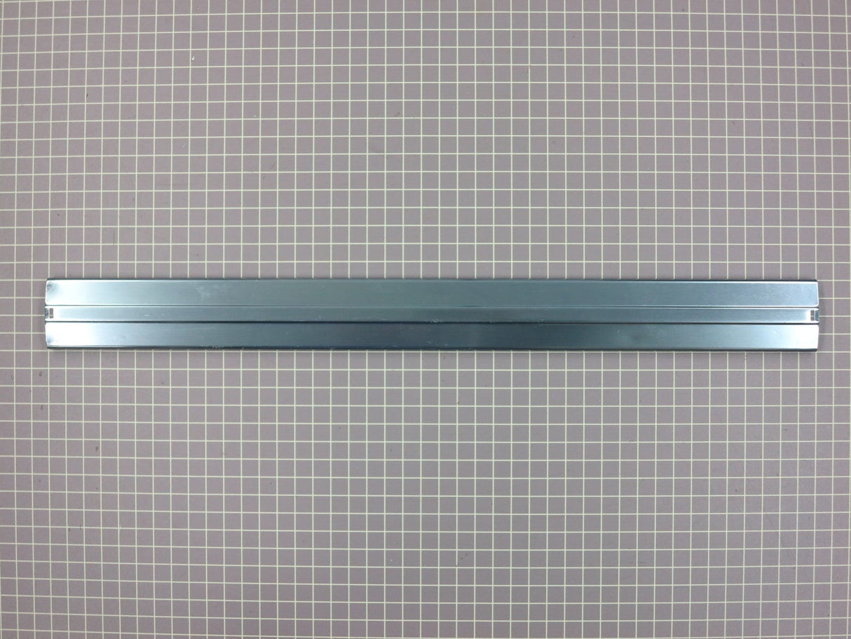 Shelf Retainer Bar (21 3/8" X 2") WR17X3399