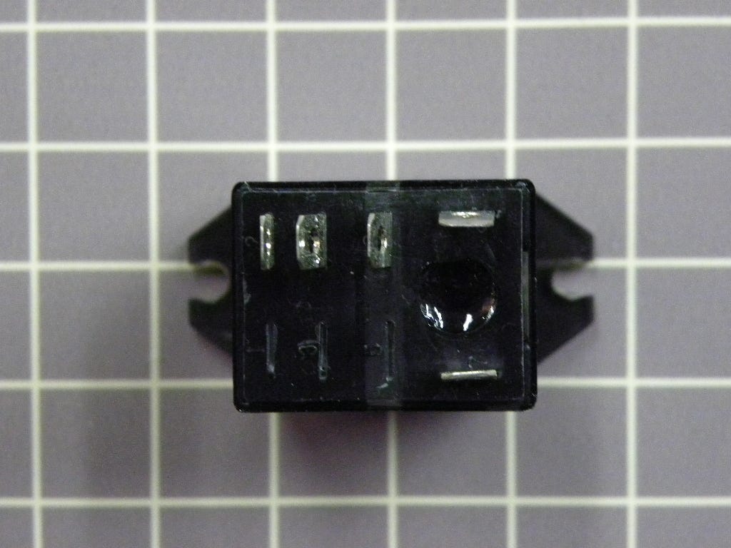 Relay 318112701