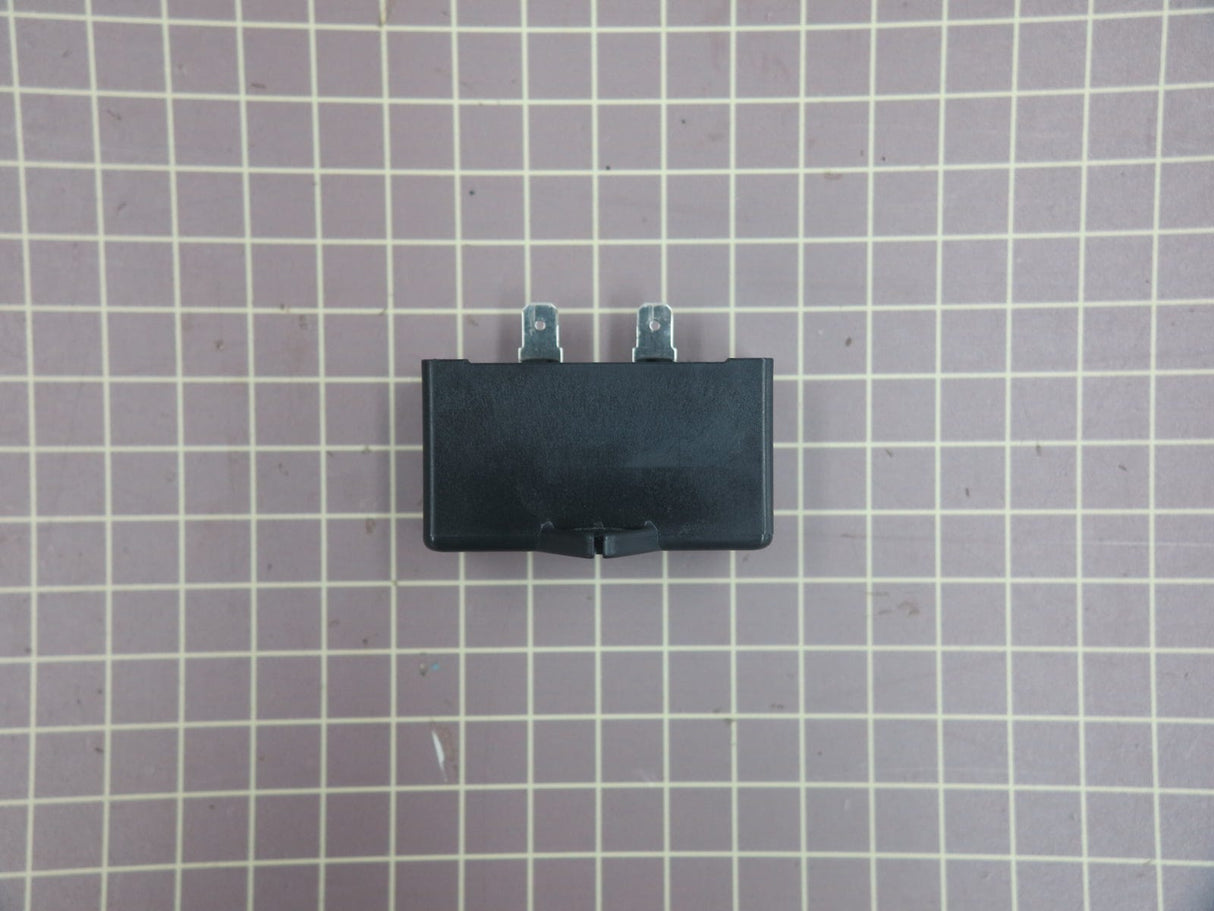 Capacitor 218909901
