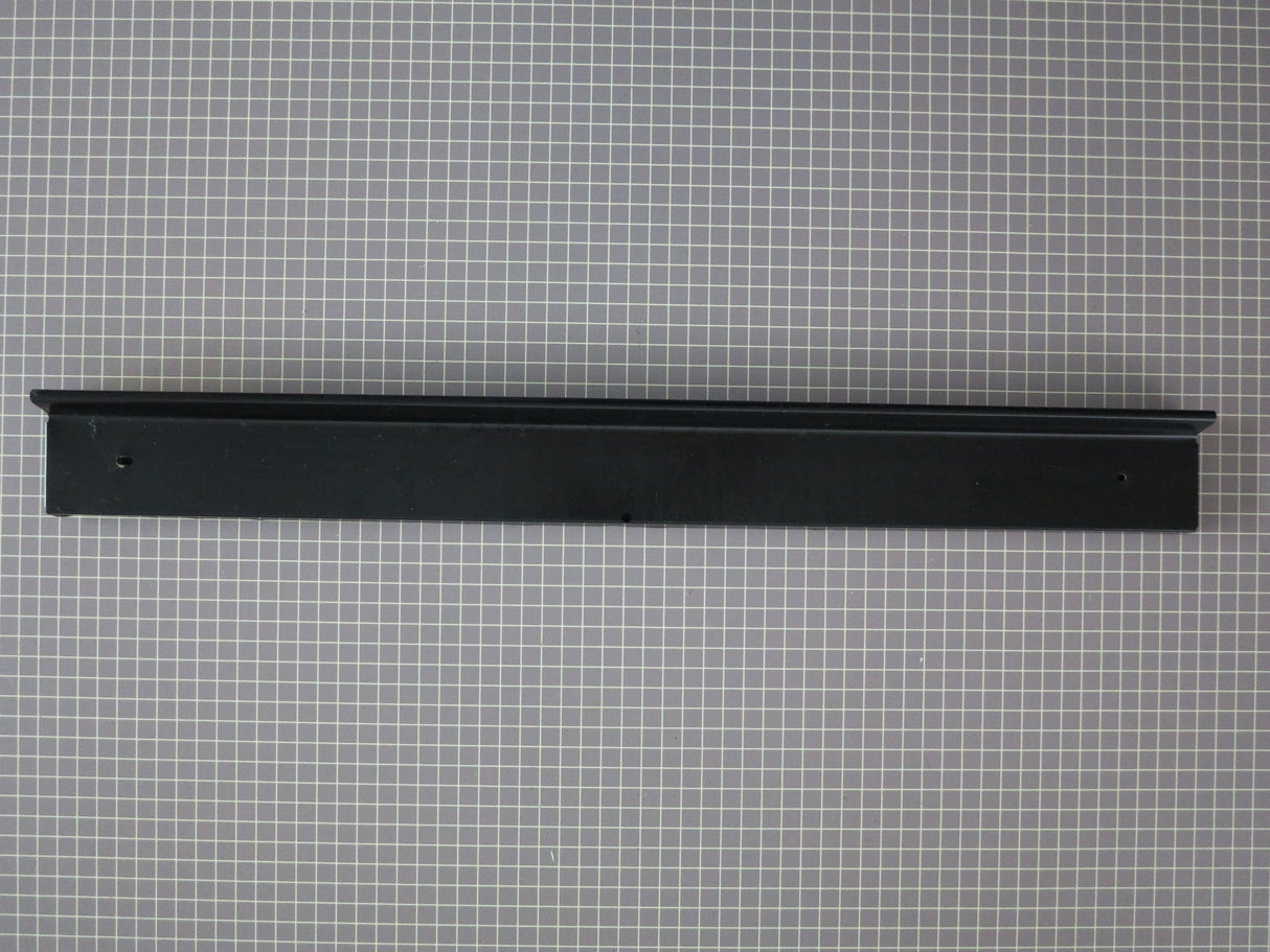 Door Trim 315945B