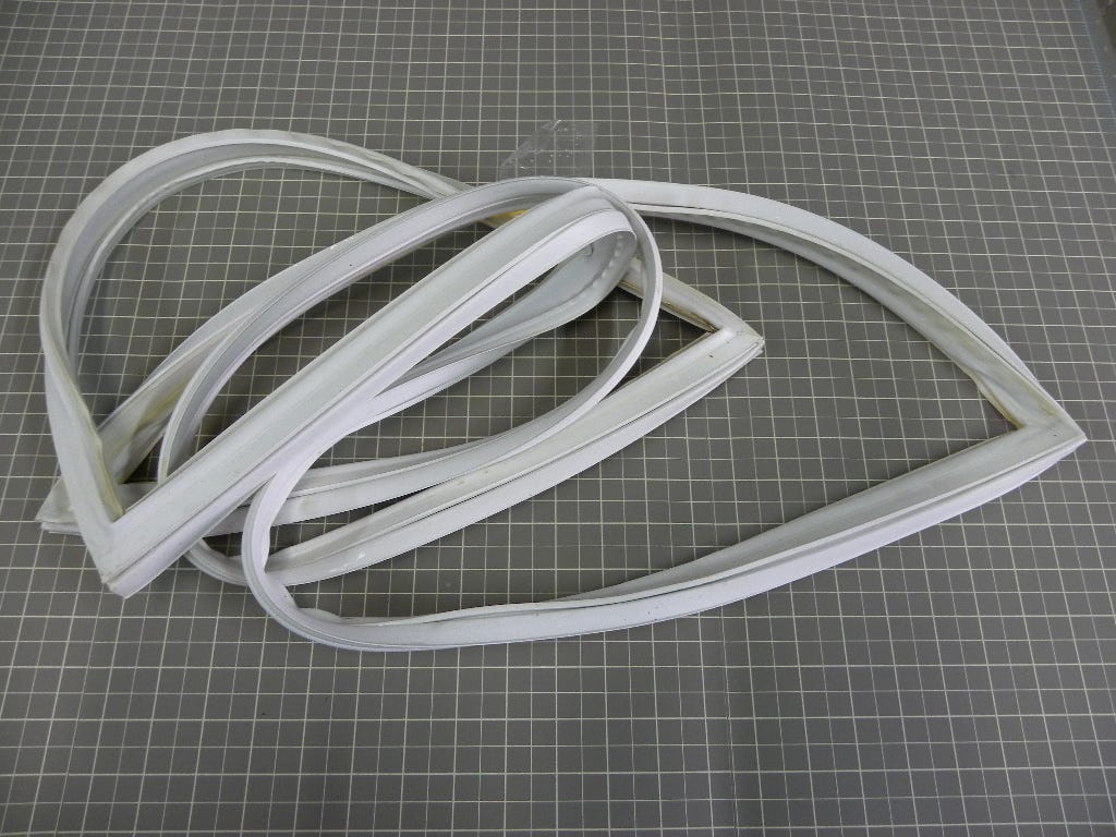 Gasket (White) 218730603