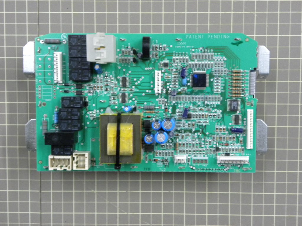 Microcomputer 22004316