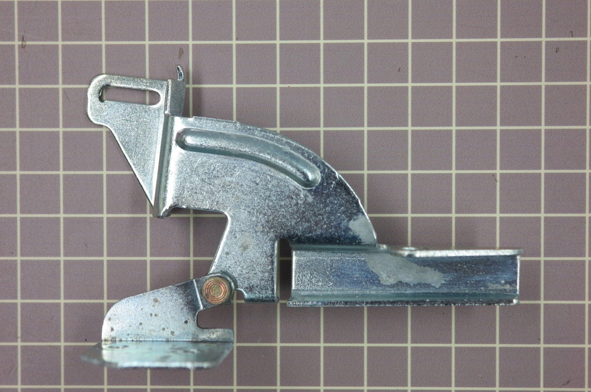 Door Hinge (Right) 3387560