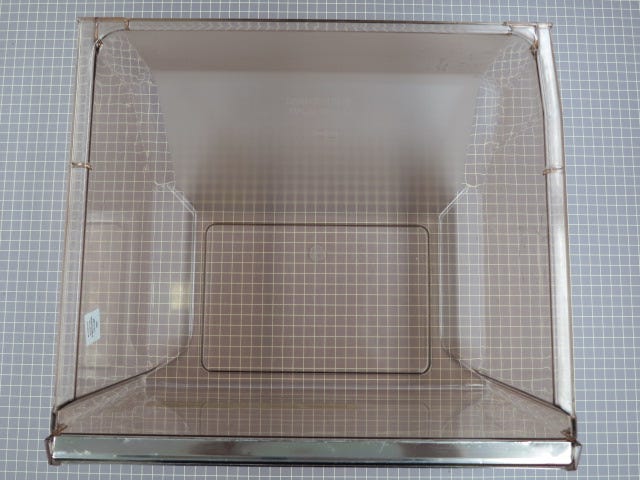Lower Crisper Pan WR32X999
