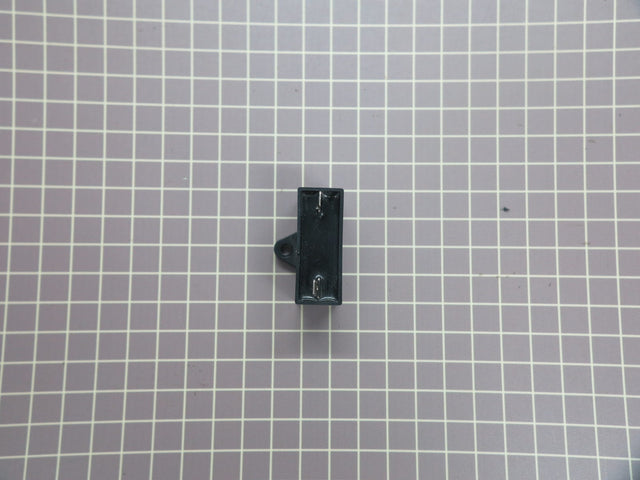 Capacitor 5304448072