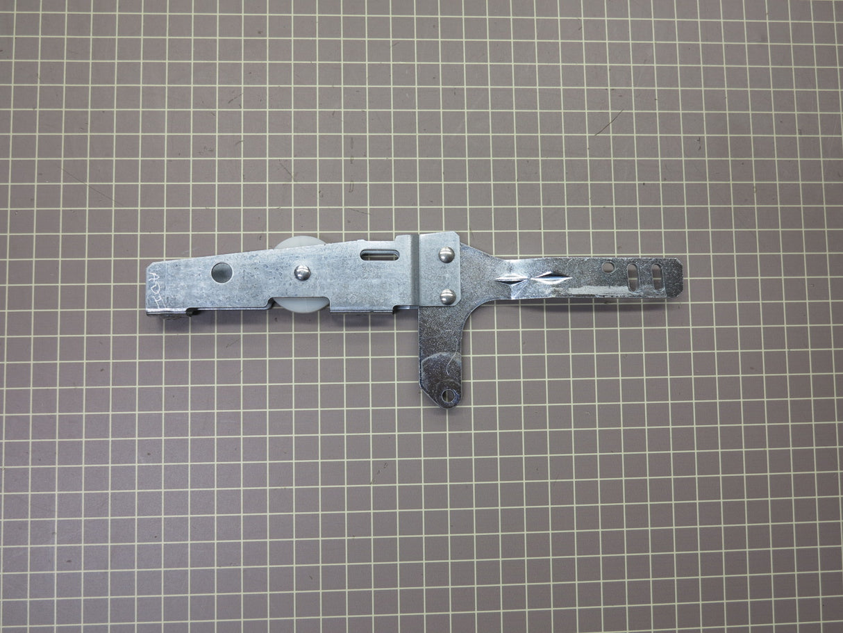Hinge Bracket (RT) WB10K13