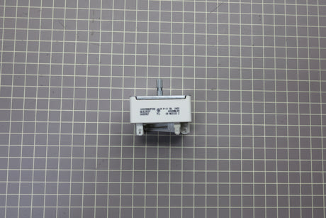 Control Switch (8.9 - 11.0A) WB23K10003