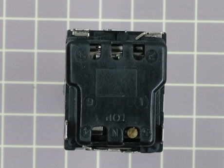 Dual Infinite Switch (10A) 7403P406-60