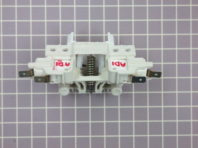 Door Latch 5304482428