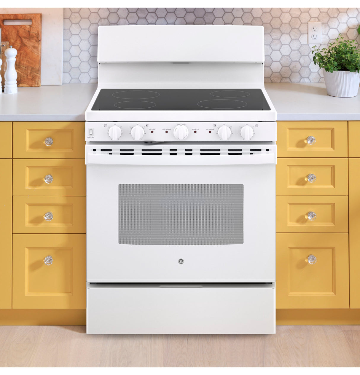 GE® ENERGY STAR® 30” Free-Standing Electric Radiant Smooth Cooktop Range JB480DYWW