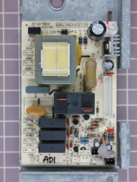 Frigidaire Air Conditioner Main PC Board 5304459675