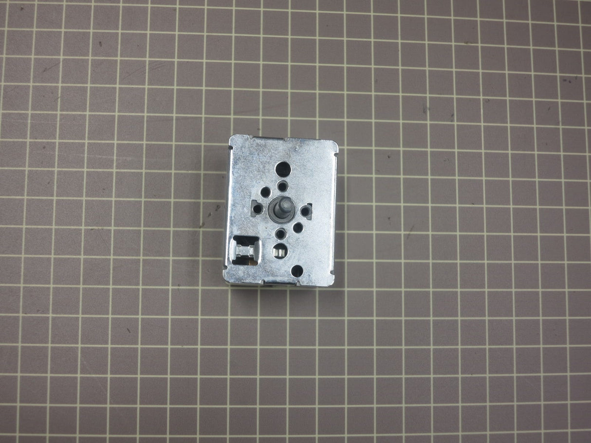 Surface Element Switch 5304506425