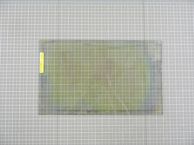 Window Glass (18 x 11") Y0309074