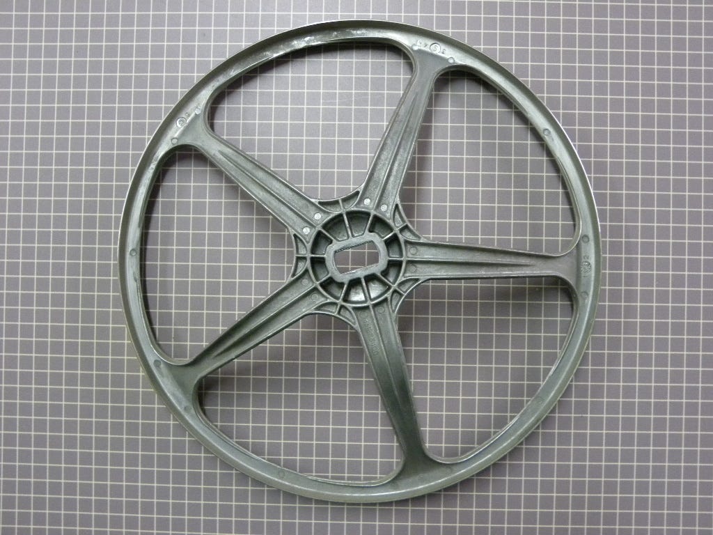 Pulley 131883400