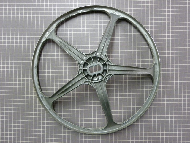 Pulley 131883400