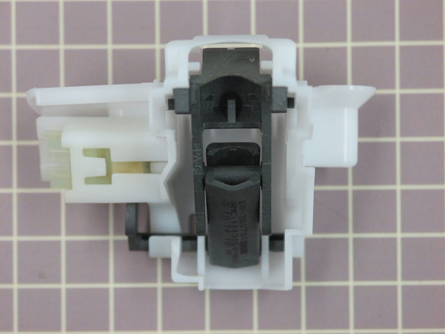 Door Latch 111315040