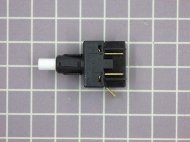 Push Button Switch 8272820