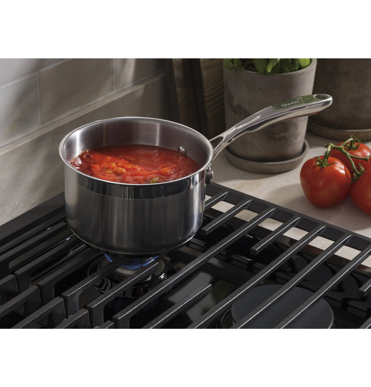 GE 36" Built-In Gas Cooktop with 5 Burners and Dishwasher Safe Grates JGP5036DLBB